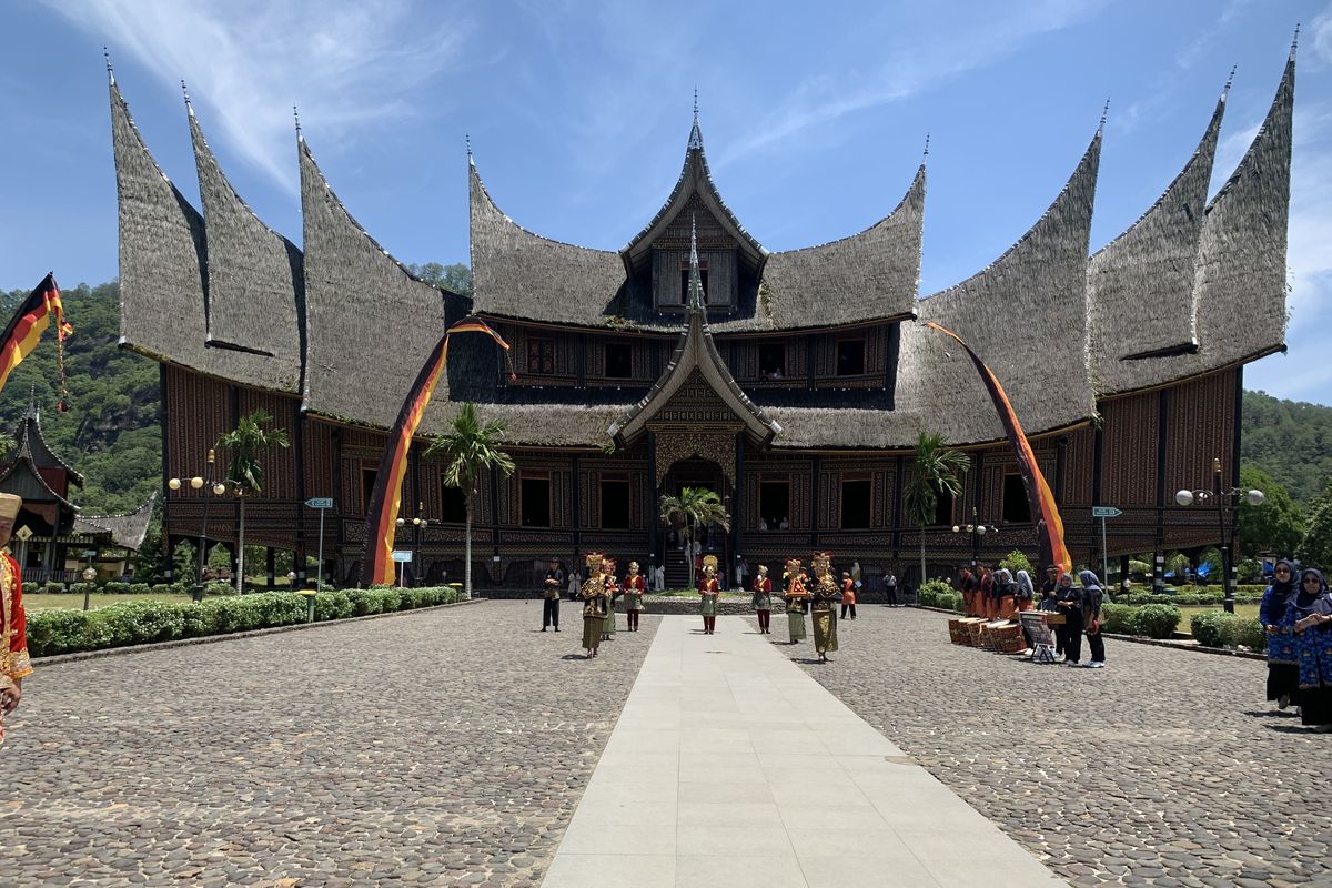 mGrdmc10Dldg1CMgBlCl6J0aAGq5ZGBWvDpYIQqu