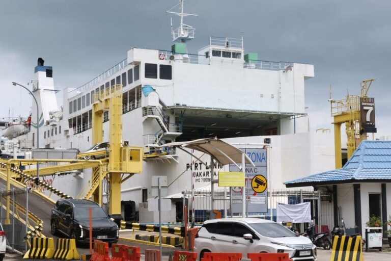 ffqR2XhMxJG5g8tChPo3tTPm7A4hhSXzMCj4Xih3